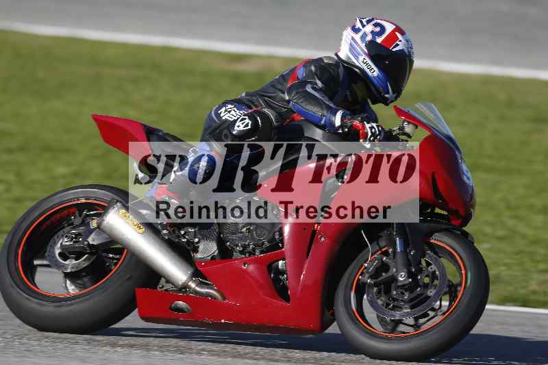 Archiv-2025/02 28.-31.01.2025 Moto Center Thun Jerez/gruen-green/94